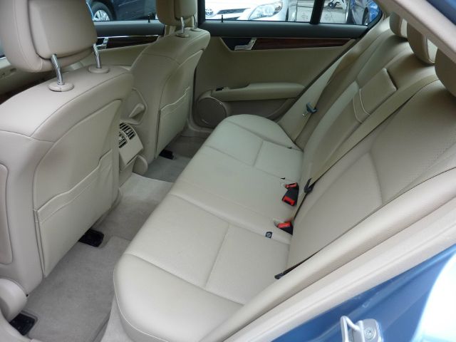 2010 Mercedes-Benz C-Class 2WD Crew Cab 143.5 LTZ