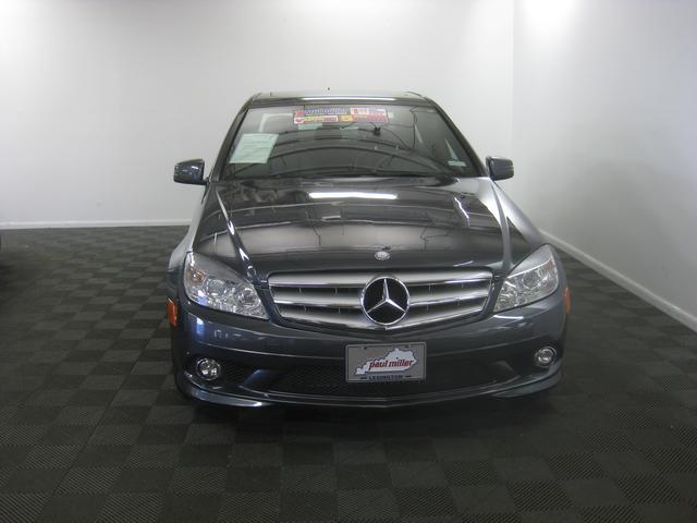 2010 Mercedes-Benz C-Class 4dr Sdn Manual (natl)
