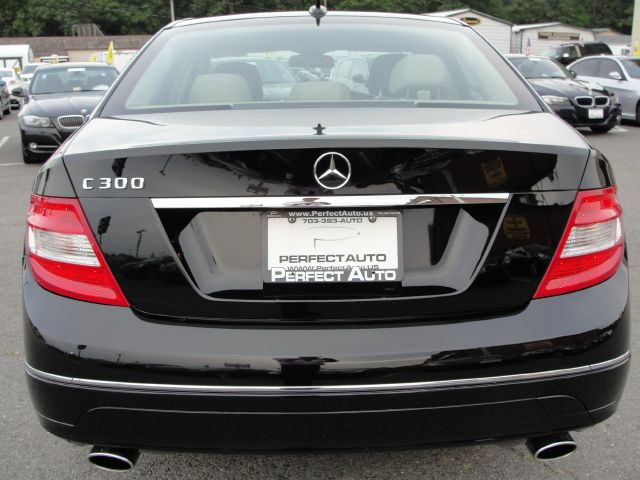 2010 Mercedes-Benz C-Class Crewcab Denali AWD