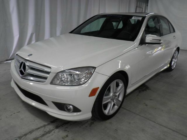 2010 Mercedes-Benz C-Class 2WD Crew Cab 143.5 LTZ