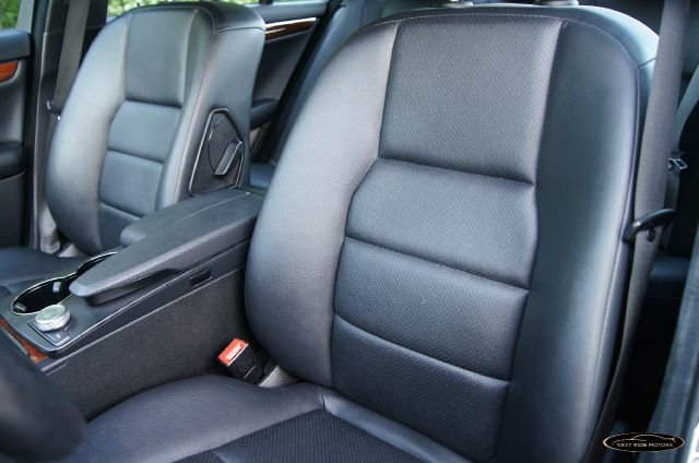 2010 Mercedes-Benz C-Class Crewcab Denali AWD