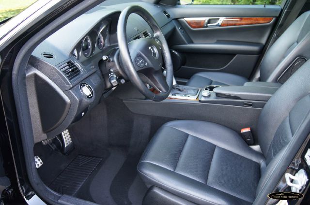 2010 Mercedes-Benz C-Class Crewcab Denali AWD