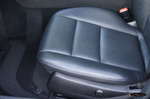 2010 Mercedes-Benz C-Class Crewcab Denali AWD