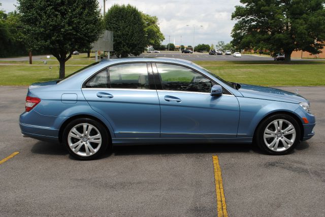 2011 Mercedes-Benz C-Class Crewcab 4X4 Kingranch