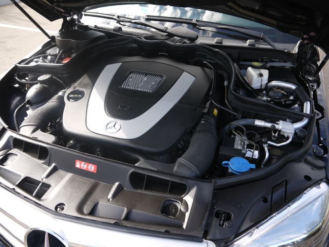 2011 Mercedes-Benz C-Class 2WD Crew Cab 143.5 LTZ