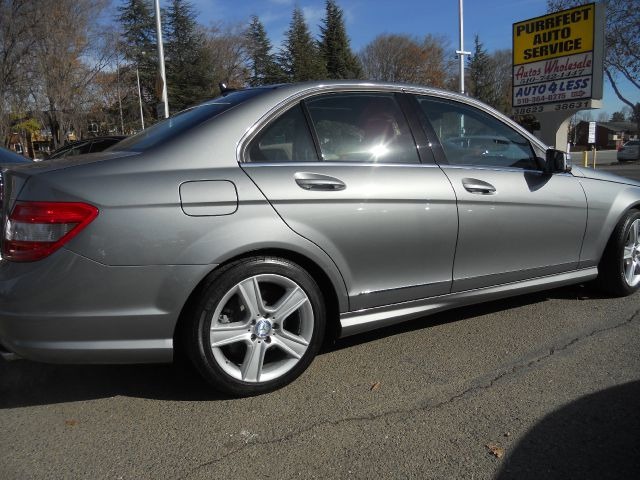 2011 Mercedes-Benz C-Class 2WD Crew Cab 143.5 LTZ