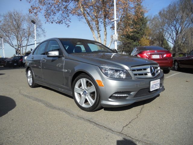 2011 Mercedes-Benz C-Class 2WD Crew Cab 143.5 LTZ