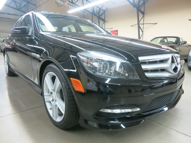2011 Mercedes-Benz C-Class 2WD Crew Cab 143.5 LTZ