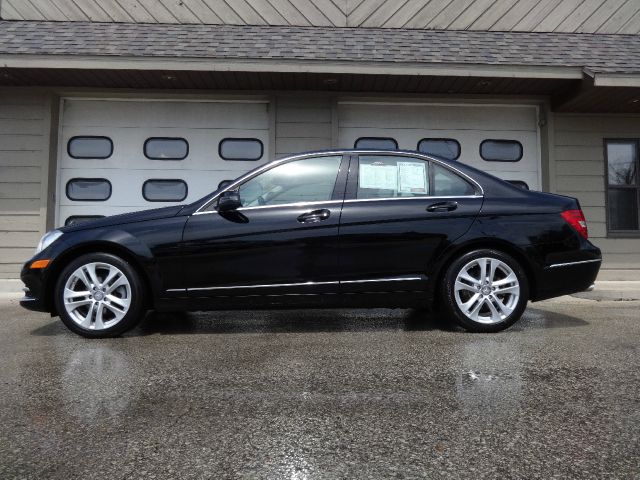 2012 Mercedes-Benz C-Class 2WD Ext Cab Manual