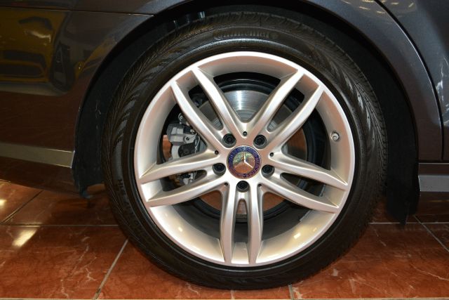 2013 Mercedes-Benz C-Class Gl450 4matic WE Finance