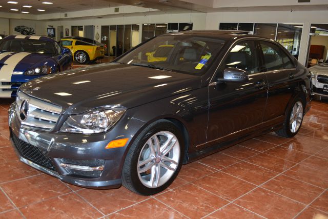 2013 Mercedes-Benz C-Class Gl450 4matic WE Finance