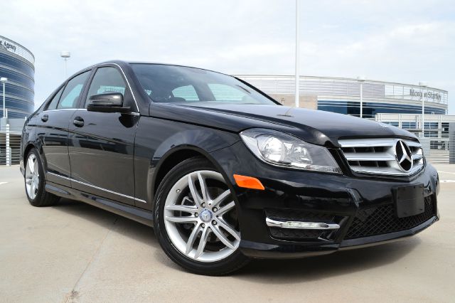 2013 Mercedes-Benz C-Class Gl450 4matic WE Finance