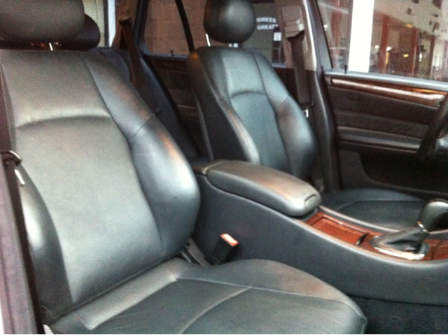 2003 Mercedes-Benz C-Class Wagon 3.2 TL - Extra Sharp