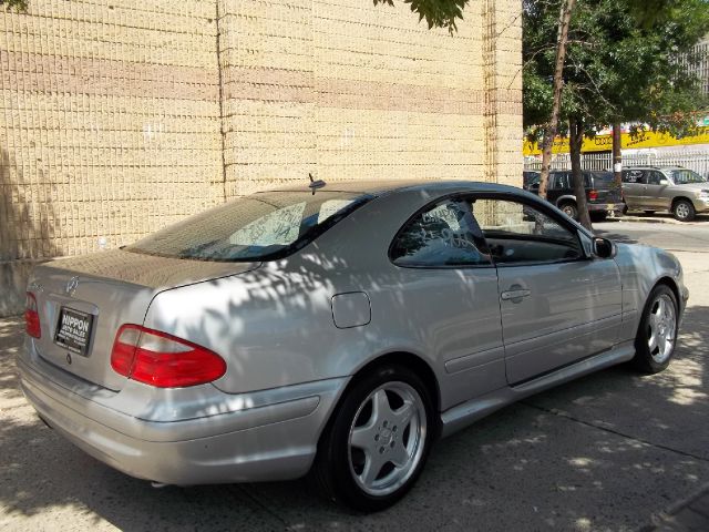 2000 Mercedes-Benz CLK-Class XLE V6