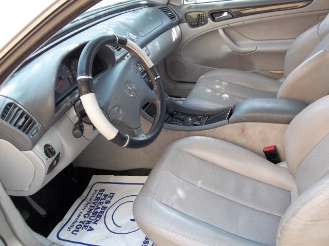2000 Mercedes-Benz CLK-Class XLE V6