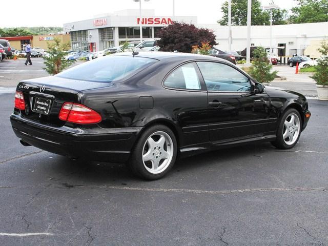 2000 Mercedes-Benz CLK-Class XLE V6