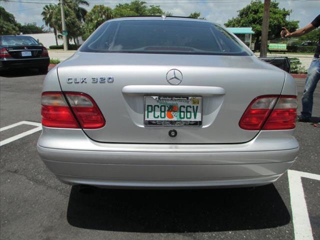 2000 Mercedes-Benz CLK-Class Tsi Awd