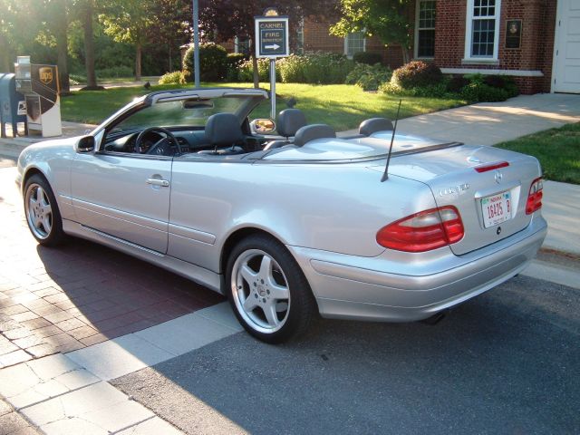 2000 Mercedes-Benz CLK-Class 7-passenger