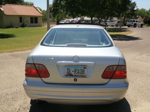 2000 Mercedes-Benz CLK-Class XLE V6