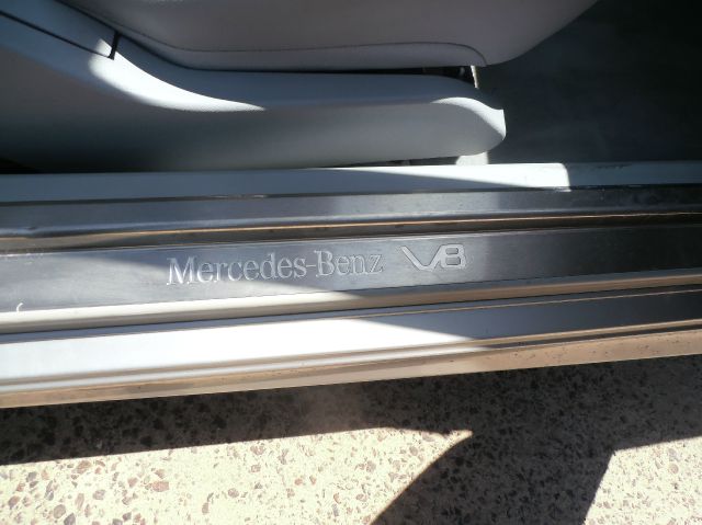 2000 Mercedes-Benz CLK-Class XLE V6