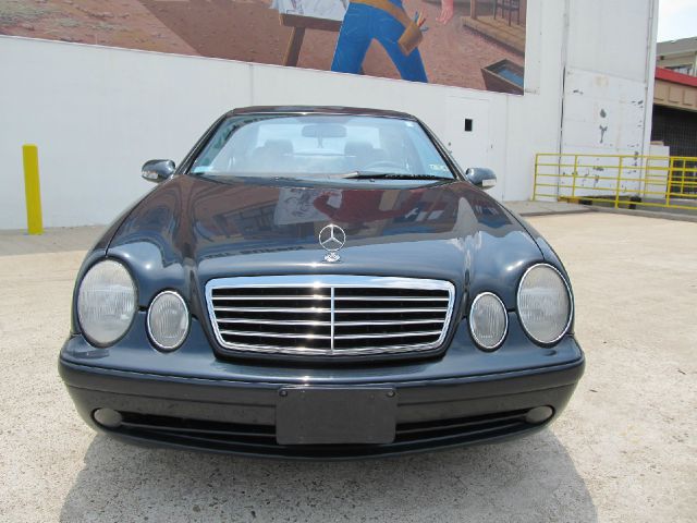 2000 Mercedes-Benz CLK-Class XLE V6