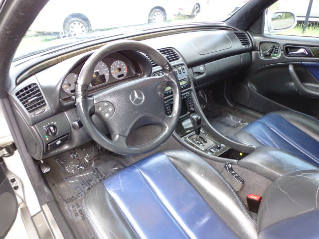 2001 Mercedes-Benz CLK-Class Supercab 145 STX 4WD