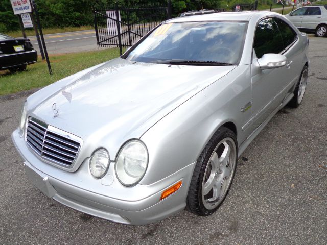 2001 Mercedes-Benz CLK-Class Supercab 145 STX 4WD