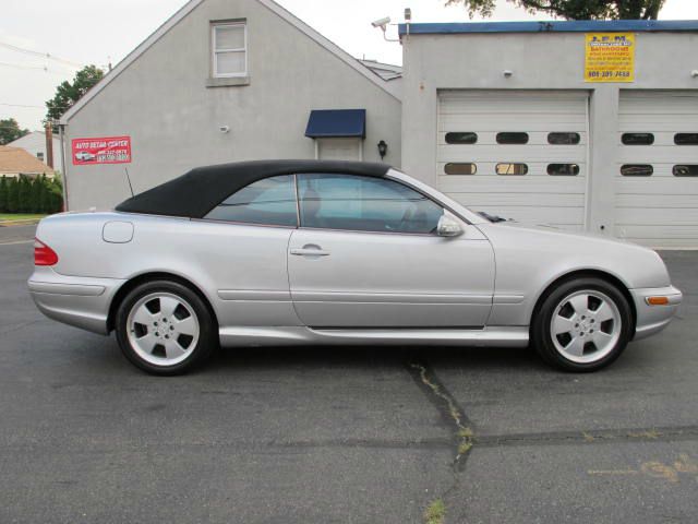 2001 Mercedes-Benz CLK-Class 2dr Touring Cpe