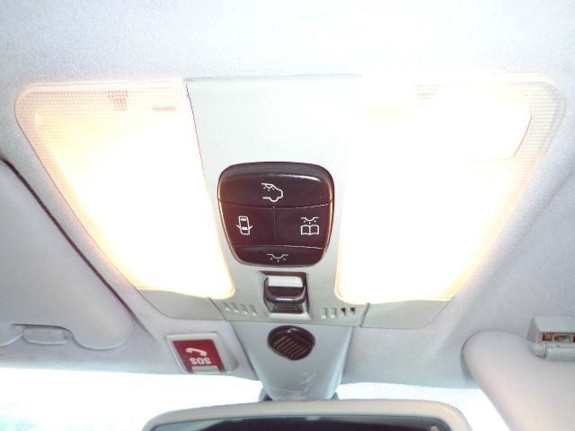 2001 Mercedes-Benz CLK-Class Supercab 145 STX 4WD