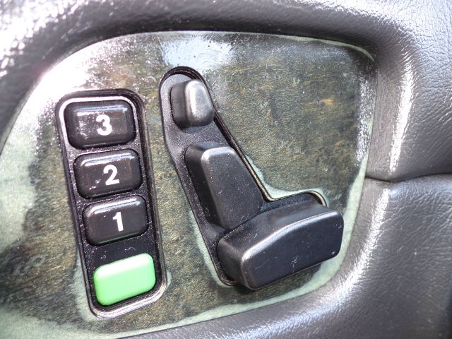 2001 Mercedes-Benz CLK-Class Supercab 145 STX 4WD