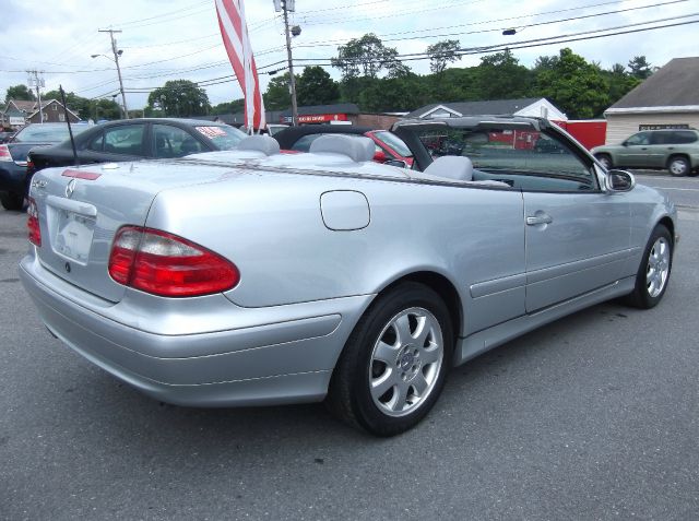 2001 Mercedes-Benz CLK-Class 7-passenger
