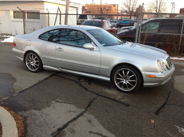 2001 Mercedes-Benz CLK-Class XLE V6