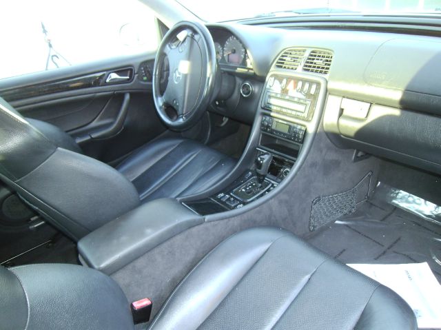 2001 Mercedes-Benz CLK-Class XLE V6