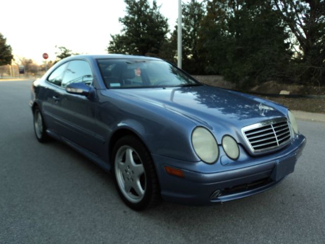2001 Mercedes-Benz CLK-Class XLE V6