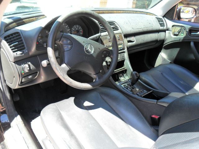 2001 Mercedes-Benz CLK-Class XLE V6