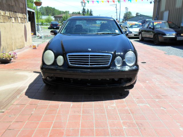 2001 Mercedes-Benz CLK-Class XLE V6
