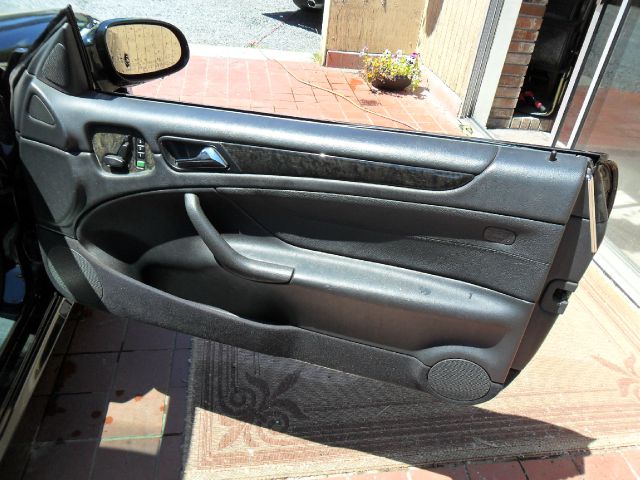 2001 Mercedes-Benz CLK-Class XLE V6