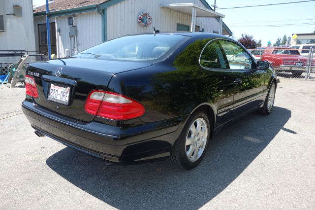 2002 Mercedes-Benz CLK-Class LT 1500 DVD W/monitorflex Fuel 4X4