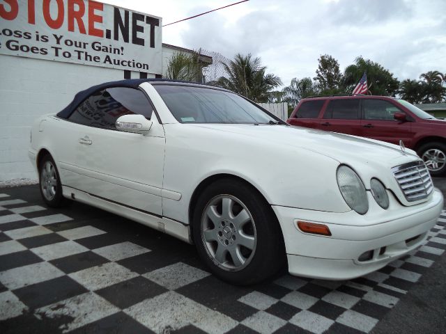 2002 Mercedes-Benz CLK-Class 7-passenger