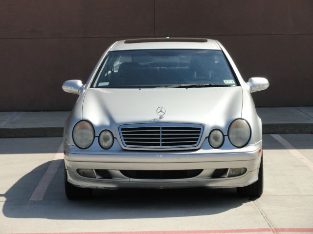2002 Mercedes-Benz CLK-Class LT 1500 DVD W/monitorflex Fuel 4X4