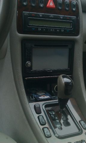 2002 Mercedes-Benz CLK-Class 7-passenger