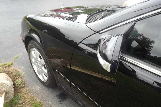 2002 Mercedes-Benz CLK-Class LT 1500 DVD W/monitorflex Fuel 4X4