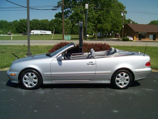 2003 Mercedes-Benz CLK-Class 7-passenger