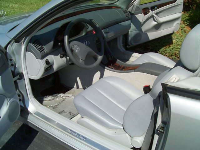 2003 Mercedes-Benz CLK-Class 7-passenger