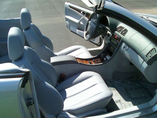 2003 Mercedes-Benz CLK-Class 7-passenger