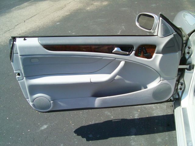 2003 Mercedes-Benz CLK-Class 7-passenger