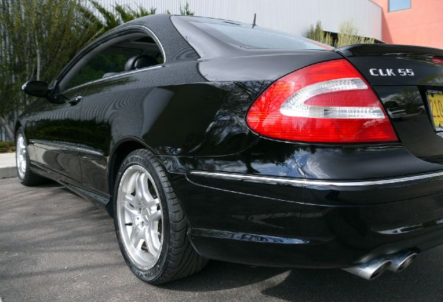 2003 Mercedes-Benz CLK-Class Supercab 145 STX 4WD