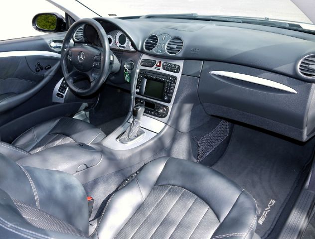 2003 Mercedes-Benz CLK-Class Supercab 145 STX 4WD