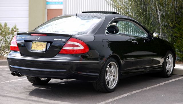 2003 Mercedes-Benz CLK-Class Supercab 145 STX 4WD