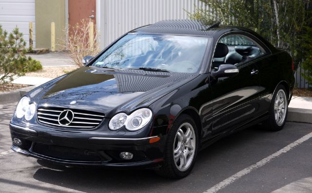 2003 Mercedes-Benz CLK-Class Supercab 145 STX 4WD